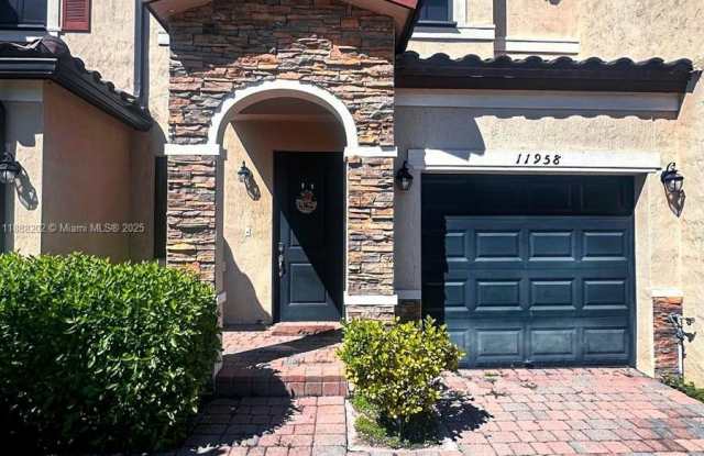 11958 SW 151st Ave - 11958 Southwest 151 Avenue, The Hammocks, FL 33196