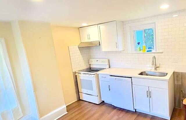 900 Wilson Street - 900 Wilson Street, Martinsburg, WV 25401