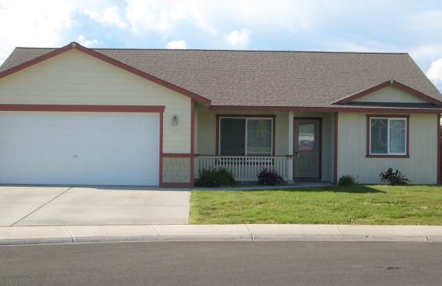 3 Bedroom, 2 Bath Home for September Rent! photos photos