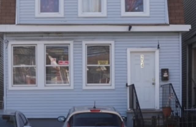 204 N 11th St - 204 North 11th Street, Newark, NJ 07107