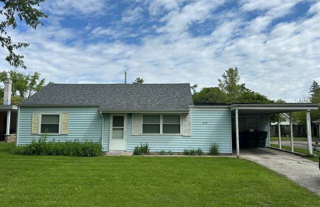 Live Your Best Life, Inside AND Outside | 3BR House in University Heights! photos photos