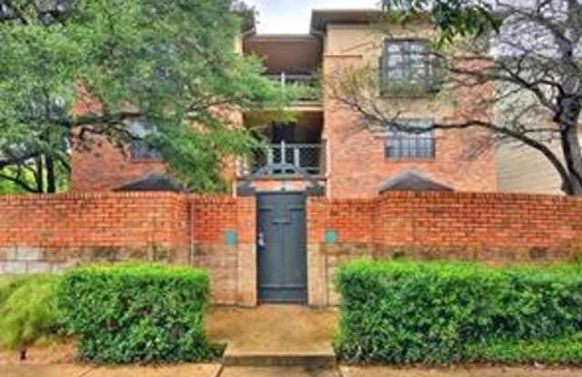 1/1 Condo Walking Distance to UT photos photos