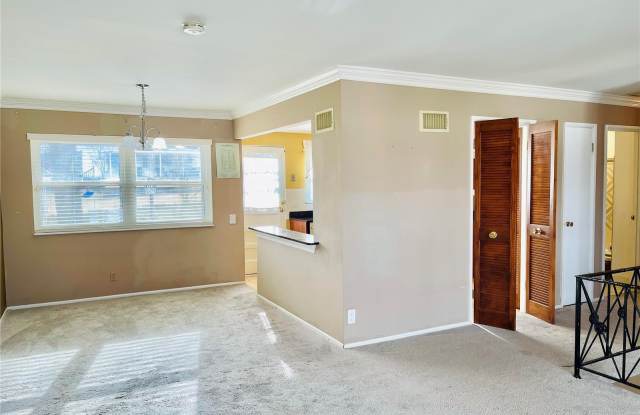 1206 Foxview Terrace Gallery 4