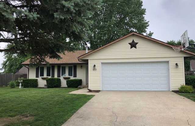 603 Creve Coeur Drive - 603 Creve Coeur Drive, Champaign, IL 61822