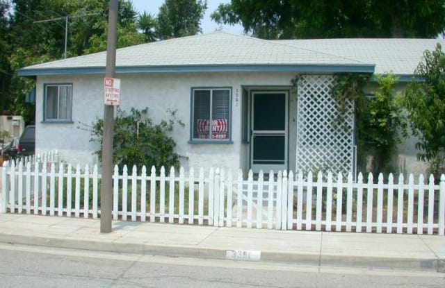 3351 Caroline Ave Gallery 2