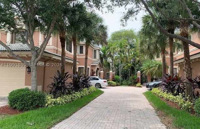 2800 Kinsington Cir Gallery 3