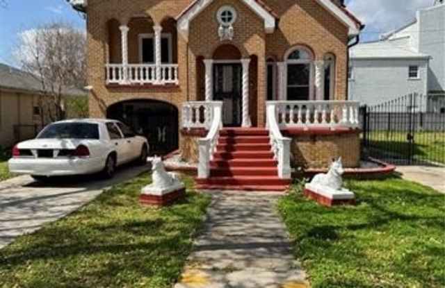 4820 ELYSIAN FIELDS Avenue photos photos