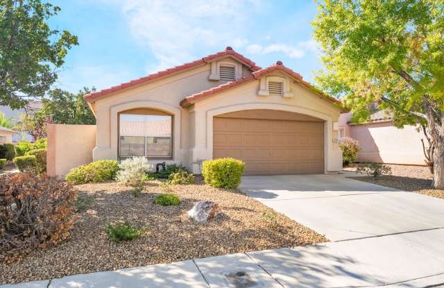 Charming Single-Story Home in Prime Henderson Location Gallery 1