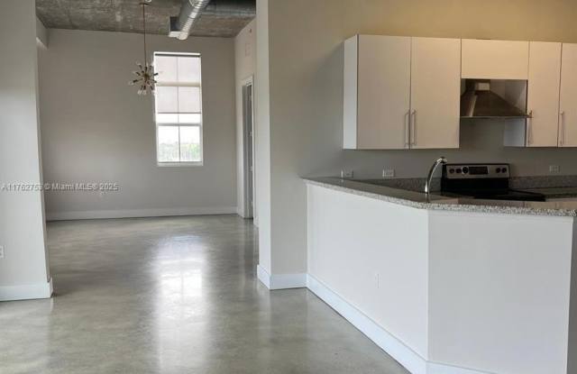 1791 Miami Gardens Dr photos photos