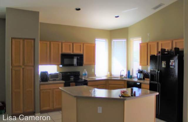 4926 E Barwick Dr Gallery 2