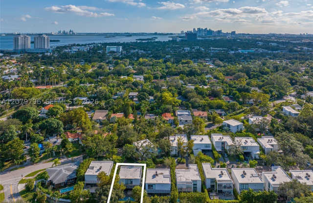 8611 Arboretum Ln Gallery 3