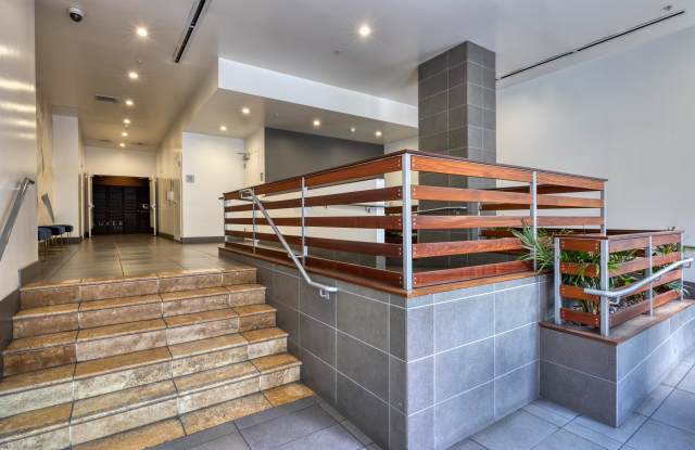 Berkeley Central Gallery 3