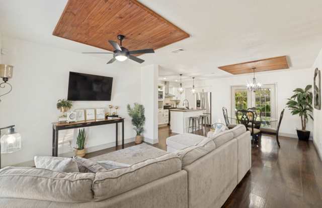 9526 MIDER DR Gallery 1
