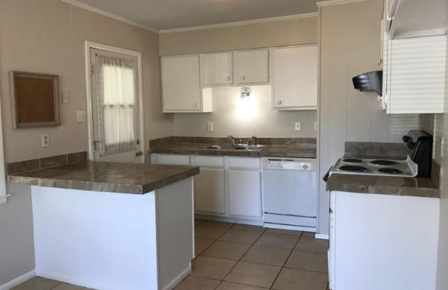 15620 Anderson Dr Gallery 3