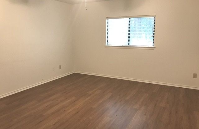 4826 CORIAN SPRINGS DR Gallery 4