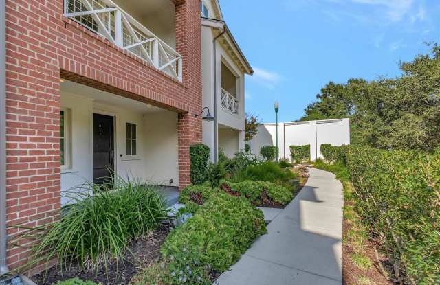Beautiful Tri-Level 4 bedroom, 3.5 Bathroom, 2,150 SqFt Home in Downtown Campbell! photos photos