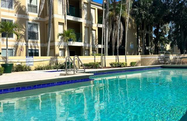Spacious 2BR Condo in Prime Coral Springs Location Gallery 2