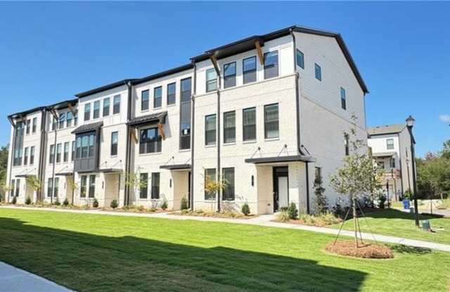 7 Peeples Drive - 7 Peeples Drive, Lawrenceville, GA 30046