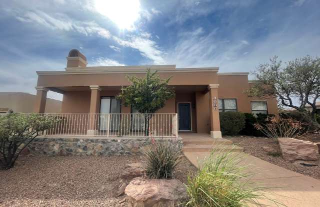 Beautiful 3 Bedroom/2.5 Bath w/ Office off Golf Club Rd. in Sonoma Ranch Area photos photos
