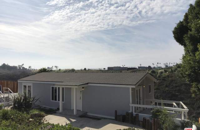 6711 WANDERMERE UNIT A Road Gallery 2