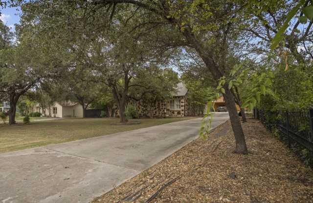 144 Greenlawn Dr Gallery 3