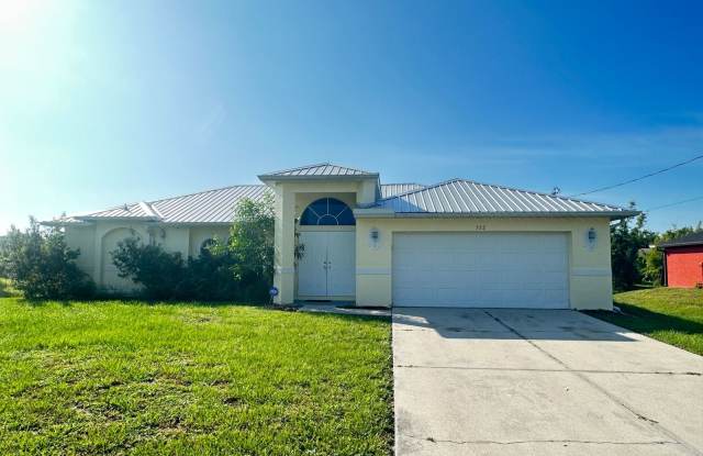 522 Denbigshire St photos photos