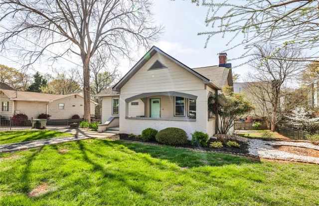 220 Mayson Avenue NE photos photos