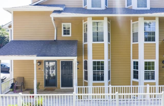 4120 RIVERLOOK Parkway SE 208 - 4120 Riverlook Pkwy SE, Cobb County, GA 30067
