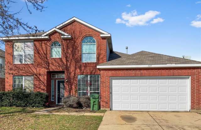 335 Fort Edward Drive - 335 Fort Edward Drive, Arlington, TX 76002