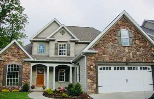 5 bed/3.5 bath home on Lakeview Golf Resort - Available 01/09/2026 Short term lease - 500 Saint Andrews Drive, Cheat Lake, WV 26508