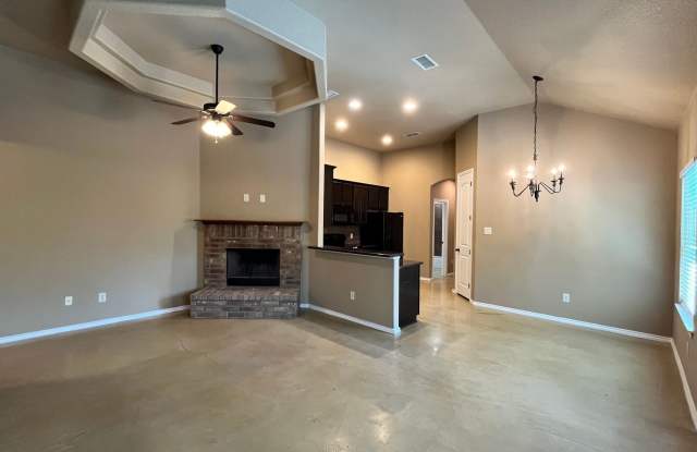 Luxury 3-bedroom, 2-bathroom Duplex in New Braunfels, TX! Gallery 3
