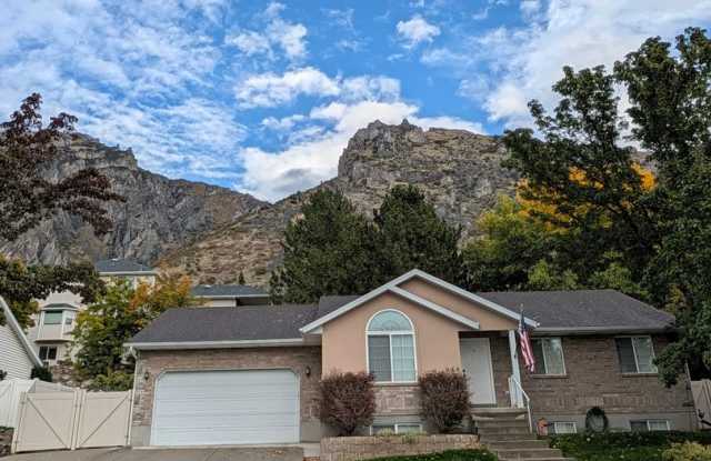 Beautiful 5-Bedroom Home in Springville Gallery 1