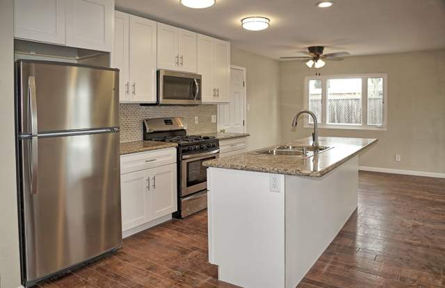$3,880 / Gorgeous Remolded 3BR/2BA Home in Newark City photos photos