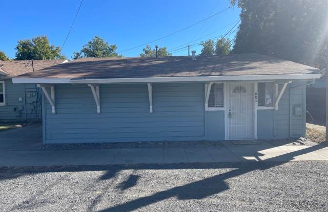 Chico Home 4 bed one bath in the Avenues! Gallery 3