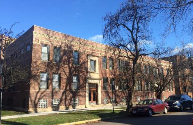 1320 W Waveland Avenue photos photos