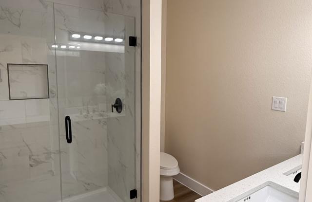 2619 Creekview Drive Gallery 3