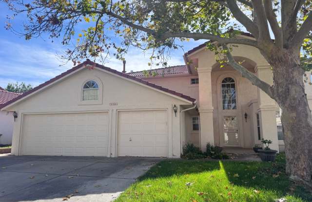 Wonderful La Cueva Oeste Garden Home! Gallery 1