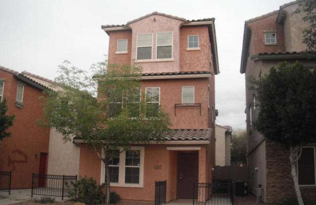 2025 N 78th Dr - 2025 North 78th Drive, Phoenix, AZ 85035