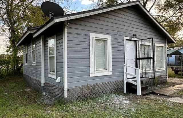 Fully Renovated 3/2 Single Family House Available for Immediate Rent! photos photos Fully Renovated 3/2 Single Family House Available for Immediate Rent! photos photos