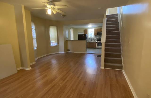 5207 Craig Avenue Gallery 2