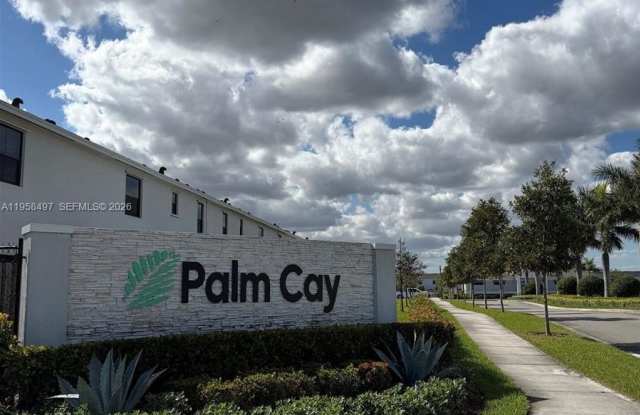 323 NE 16th St photos photos