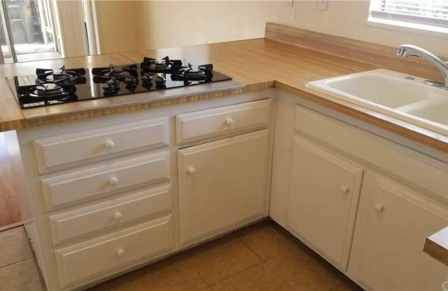 11754 Azalea Ave - 11754 Azalea Avenue, Fountain Valley, CA 92708