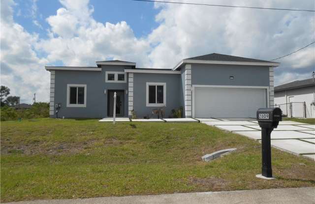 2809 55th Street W photos photos