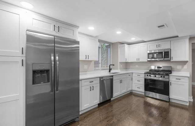 2618 North Mozart Street photos photos
