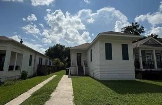3518 MANDEVILLE Street photos photos