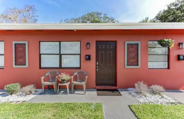 72 NE 5th St photos photos