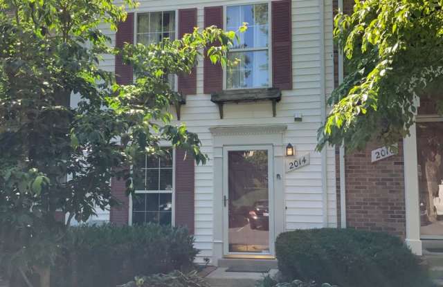 Beautiful 2BR 3.5BA updated town home located in the Saddle Ridge Community photos photos