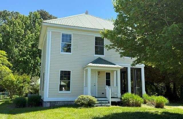 7033 THORNETON Road Gallery 1