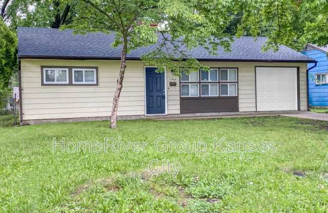 11414 Corrington Ave photos photos