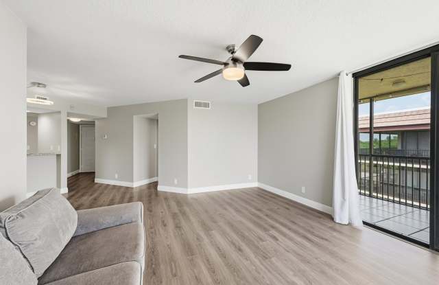 10401 W Broward Boulevard Gallery 4